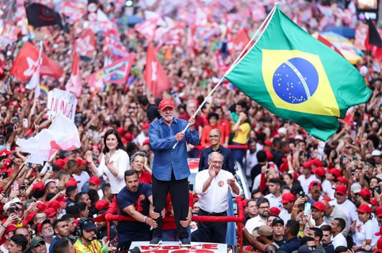 Saludo de los trabajadores gráficos argentinos por el triunfo de Lula Da Silva